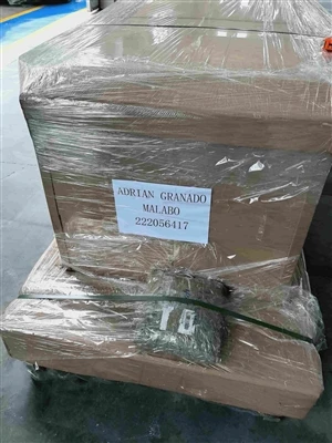 Grătare cu granule FRP și panouri plate anti{0}}FRP livrate în Spania